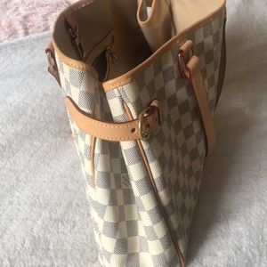 Vintage LOUIS VUITTON purse